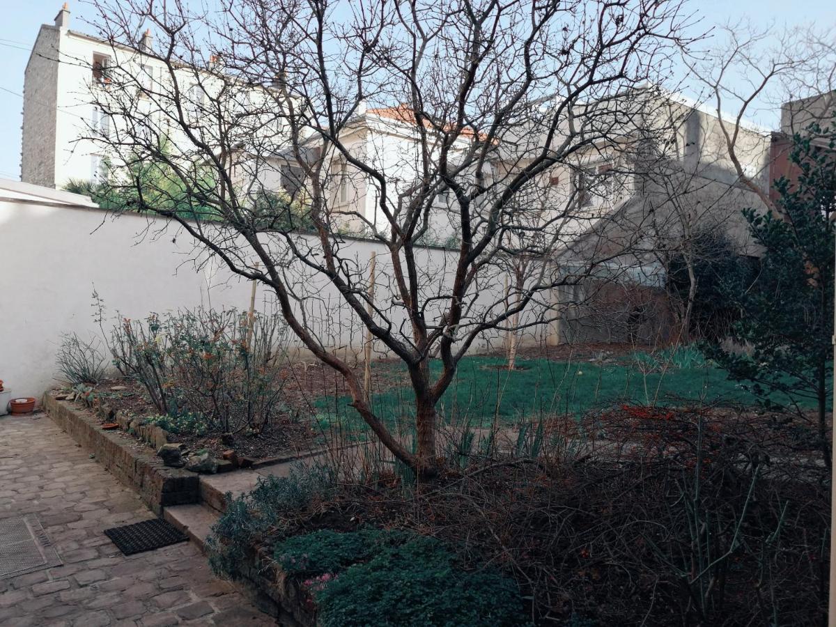 Studio Situe Dans Un Quartier Calme Et Residentiel A Montrouge A Seulement 2 Minutes Du Metro Ngoại thất bức ảnh